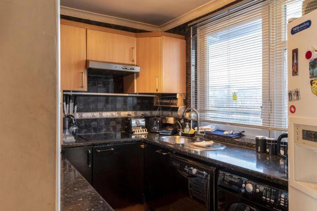 1 Bedroom Flat Close To City With Free Parking Arrangement Лондон Экстерьер фото